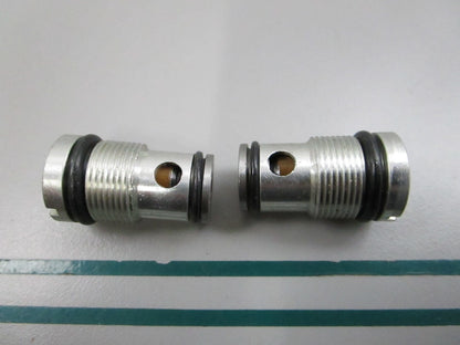 NEW OEM (LOT OF 2) 48530-87D02 Suzuki Valve Assembly 0810