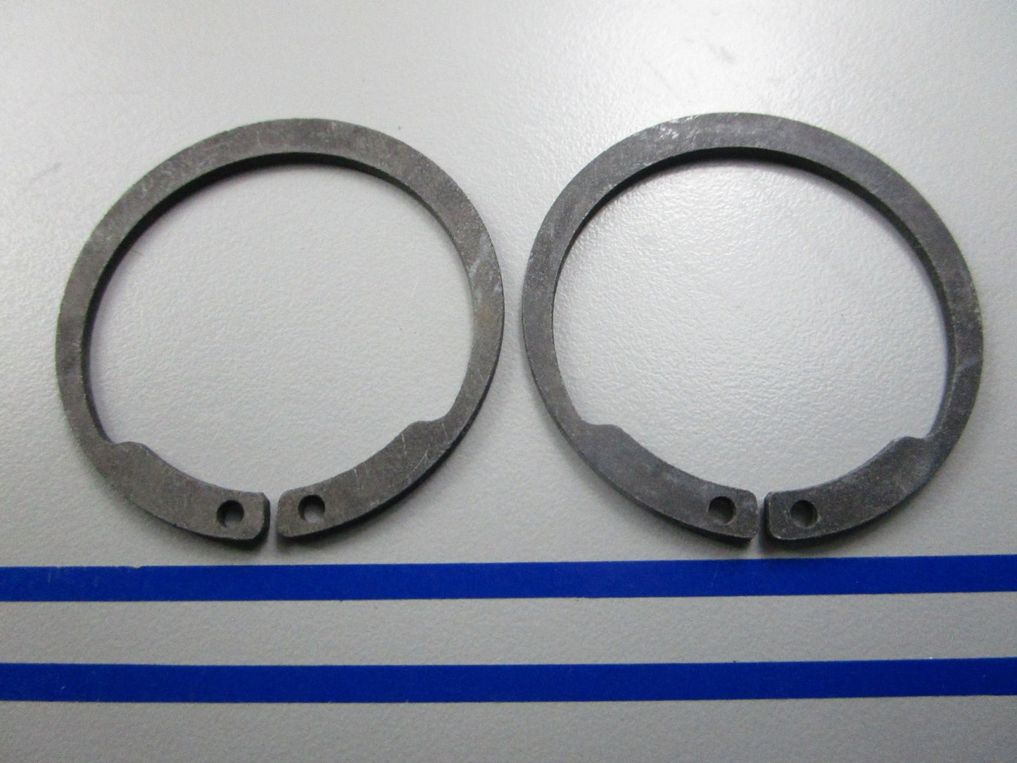 *NEW OEM* (LOT OF 2) 0810 OMC Johnson Evinrude Snap Ring 308213 0308213