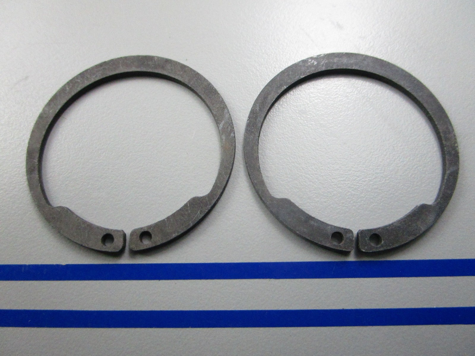 *NEW OEM* (LOT OF 2) 0810 OMC Johnson Evinrude Snap Ring 308213 0308213