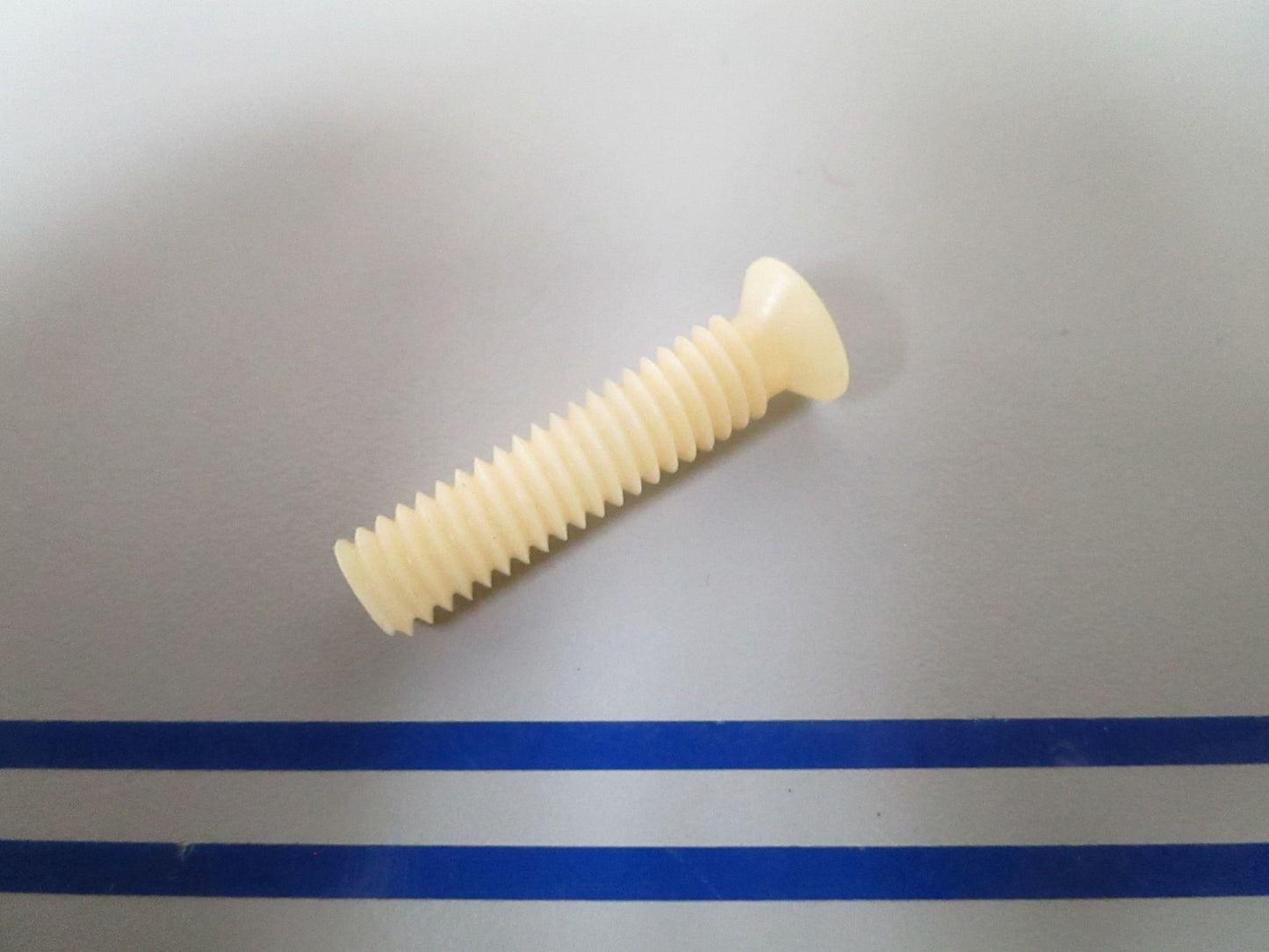 NEW OEM 312068 0312068 OMC Johnson Evinrude Screw 0810