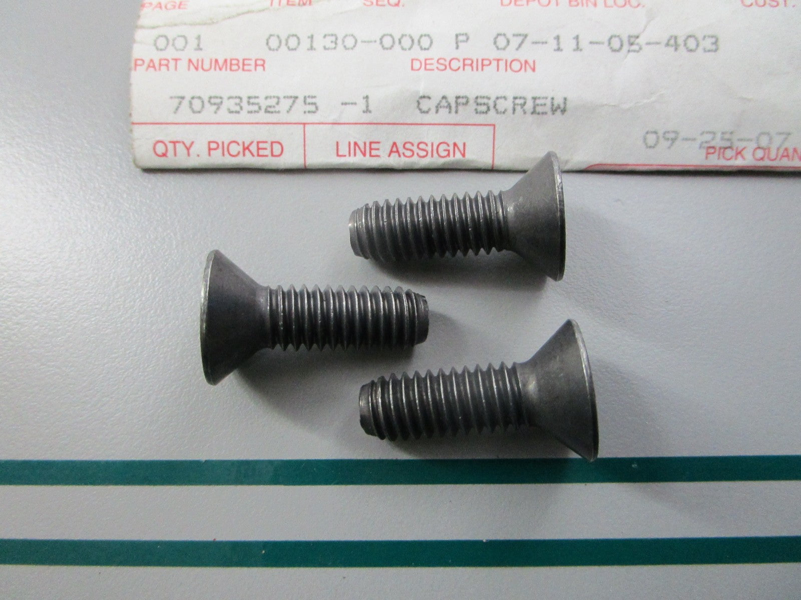 NEW OEM (LOT OF 3) 70935275 AGCO Cap Screw 0810