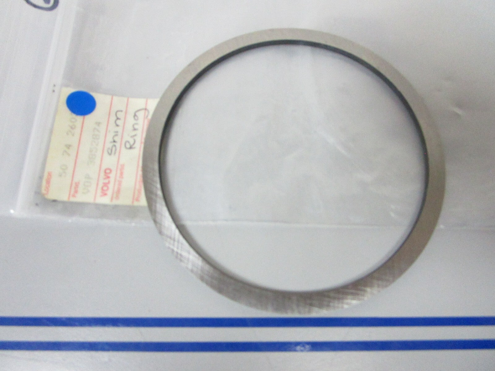 *NEW OEM* 0810 Volvo Penta Shim Ring 3852874