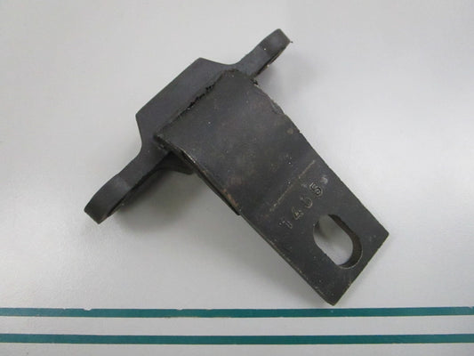 NEW OEM 1152411465 Mercedes-Benz Rubber Mount 0810