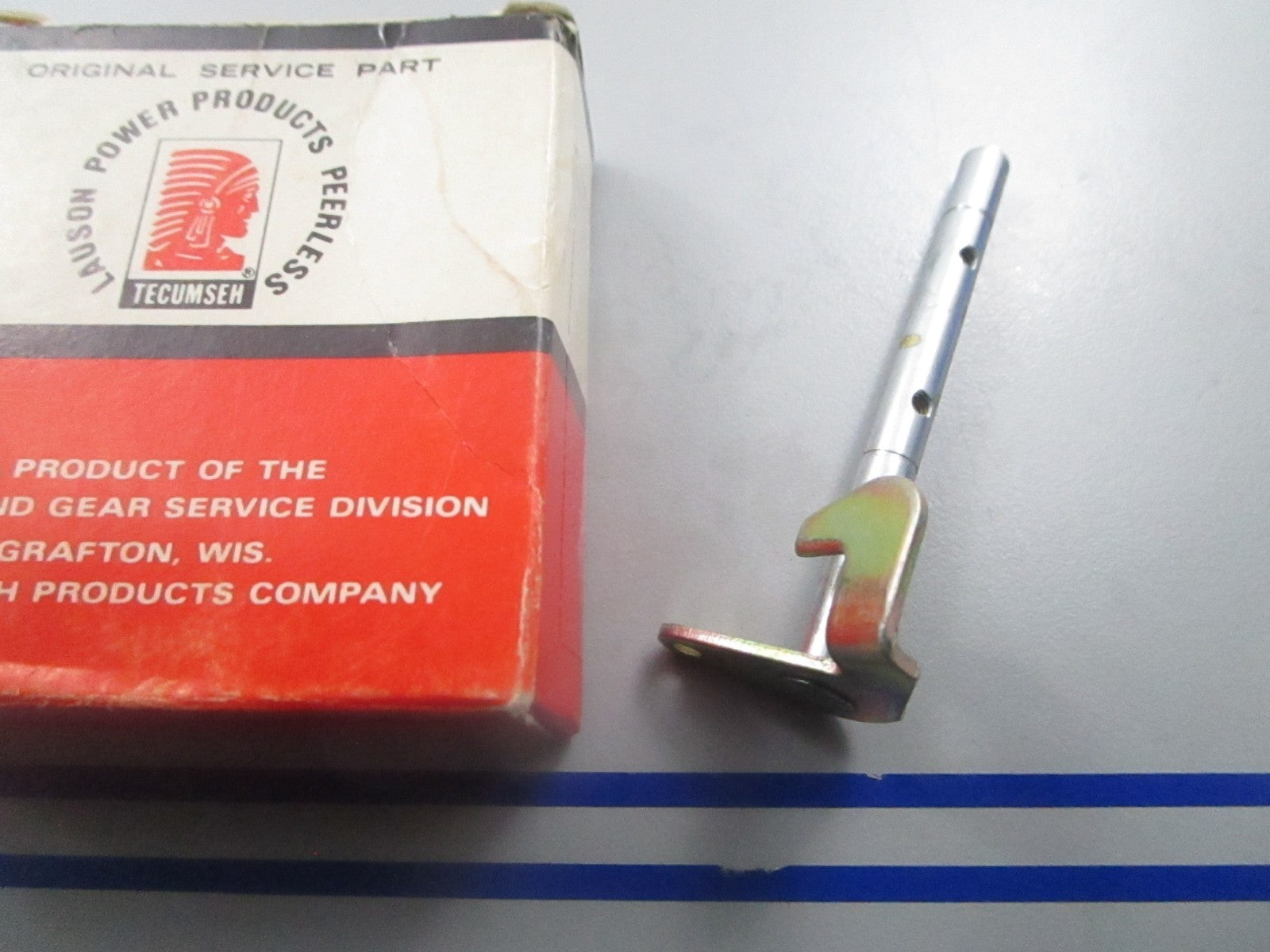 *NEW OEM* 0810 Tecumseh Carburetor Shaft & Lever 632160