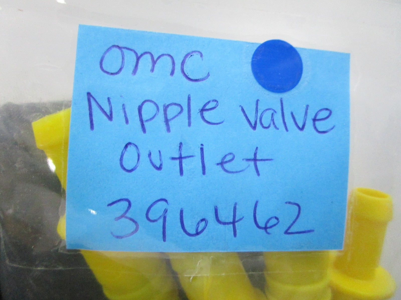 NEW OEM (LOT OF 5) 396462 0396462 OMC Johnson Evinrude Nipple Valve Outlet 0810