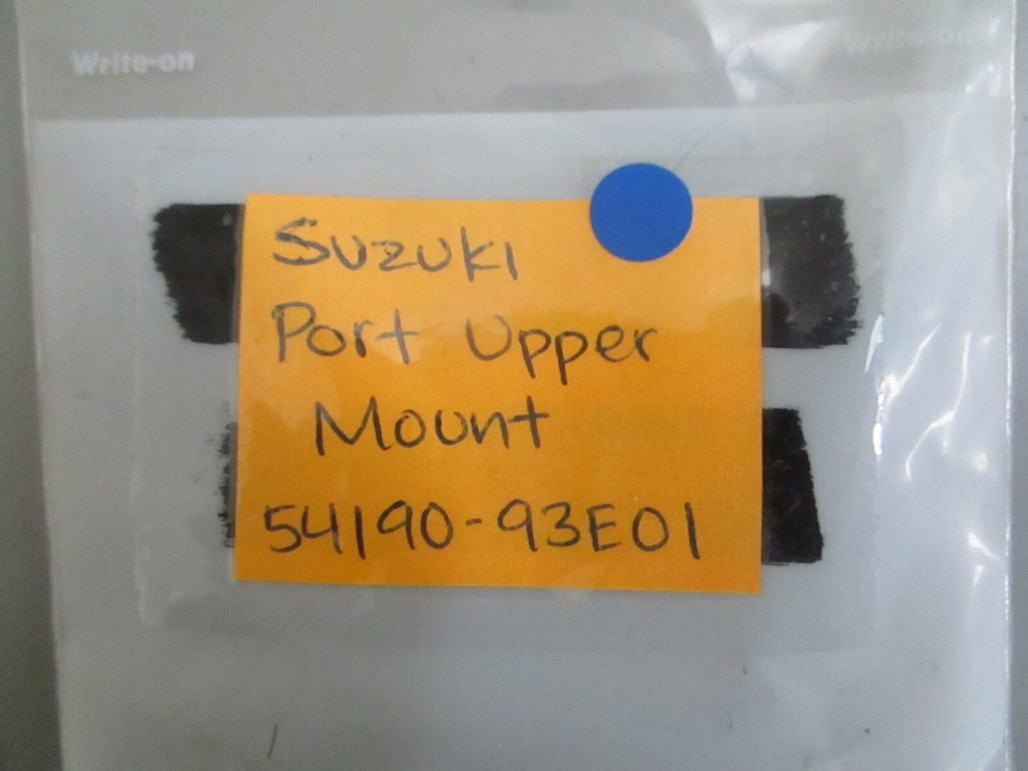 *NEW OEM* 0820 Suzuki Port Upper Mount 54190-93E01