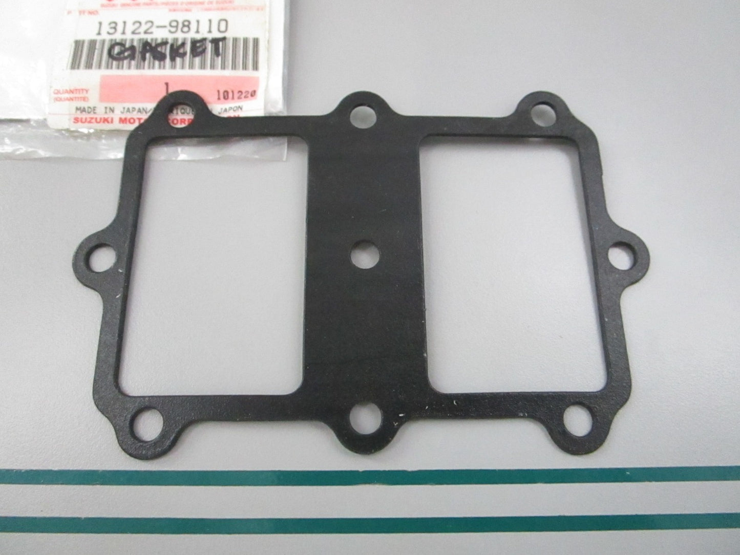 NEW OEM 13122-98110 Suzuki Gasket 0810