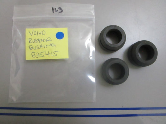 *NEW OEM* (LOT OF 3) 0810 Volvo Penta Rubber Bushing 835415
