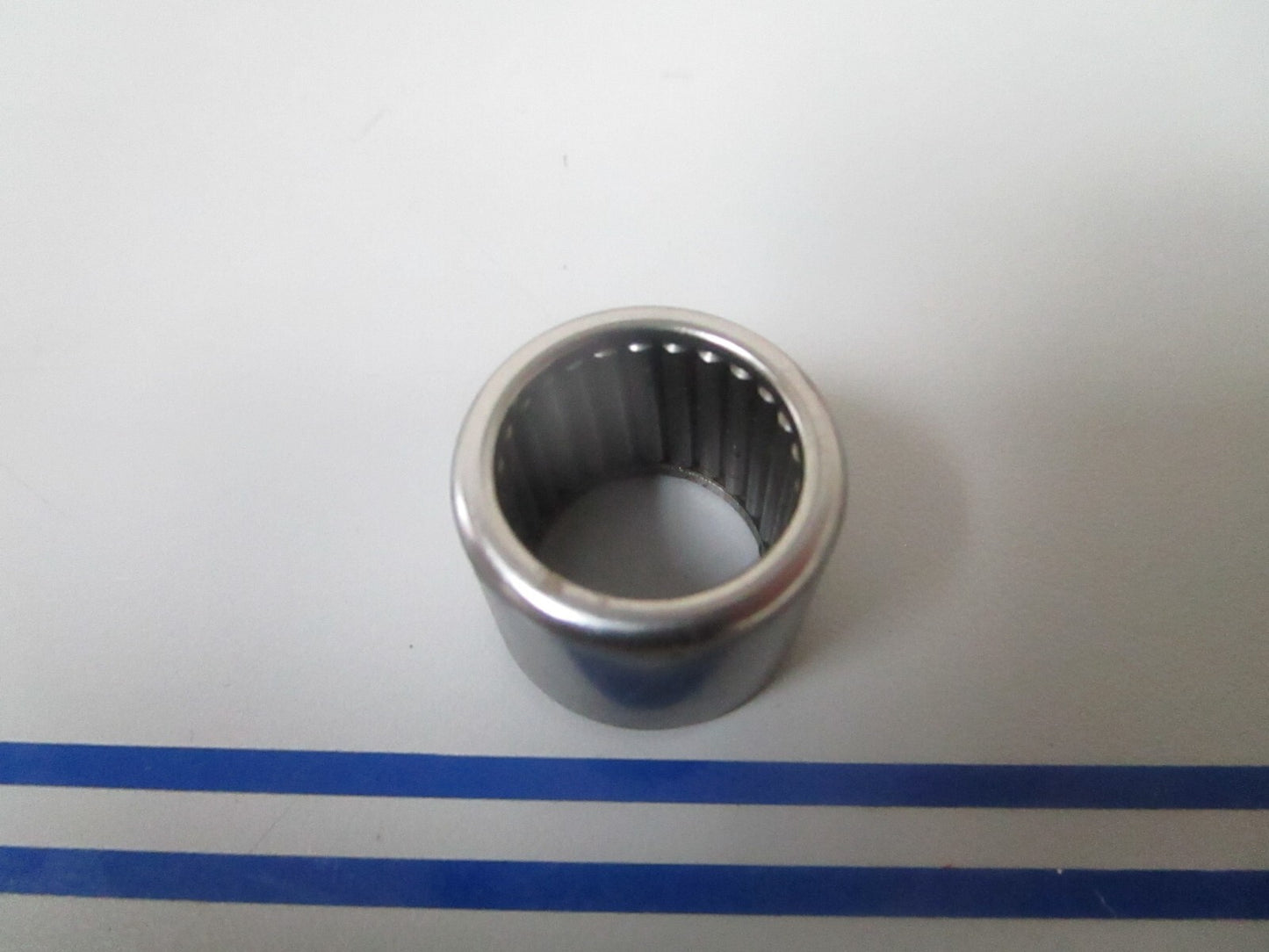 *NEW OEM* 0810 OMC Johnson Evinrude Bearing 386231 0386231