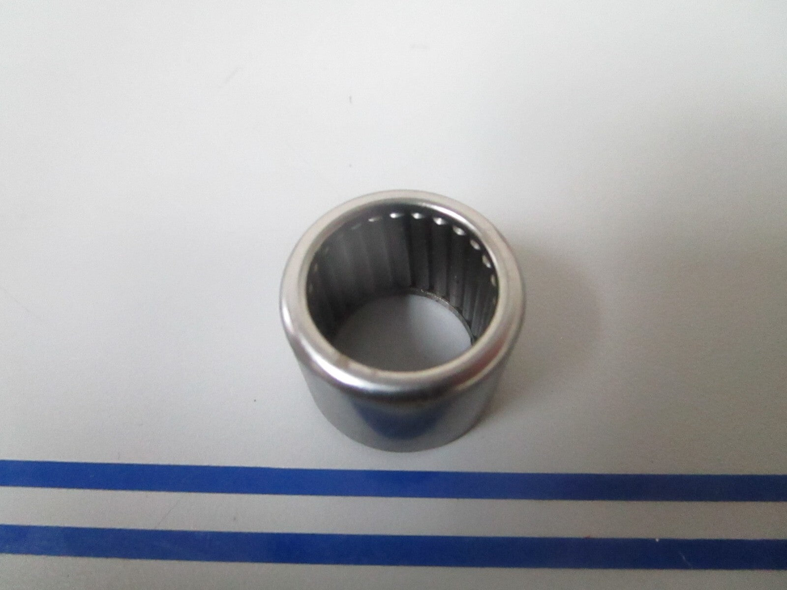 *NEW OEM* 0810 OMC Johnson Evinrude Bearing 386231 0386231