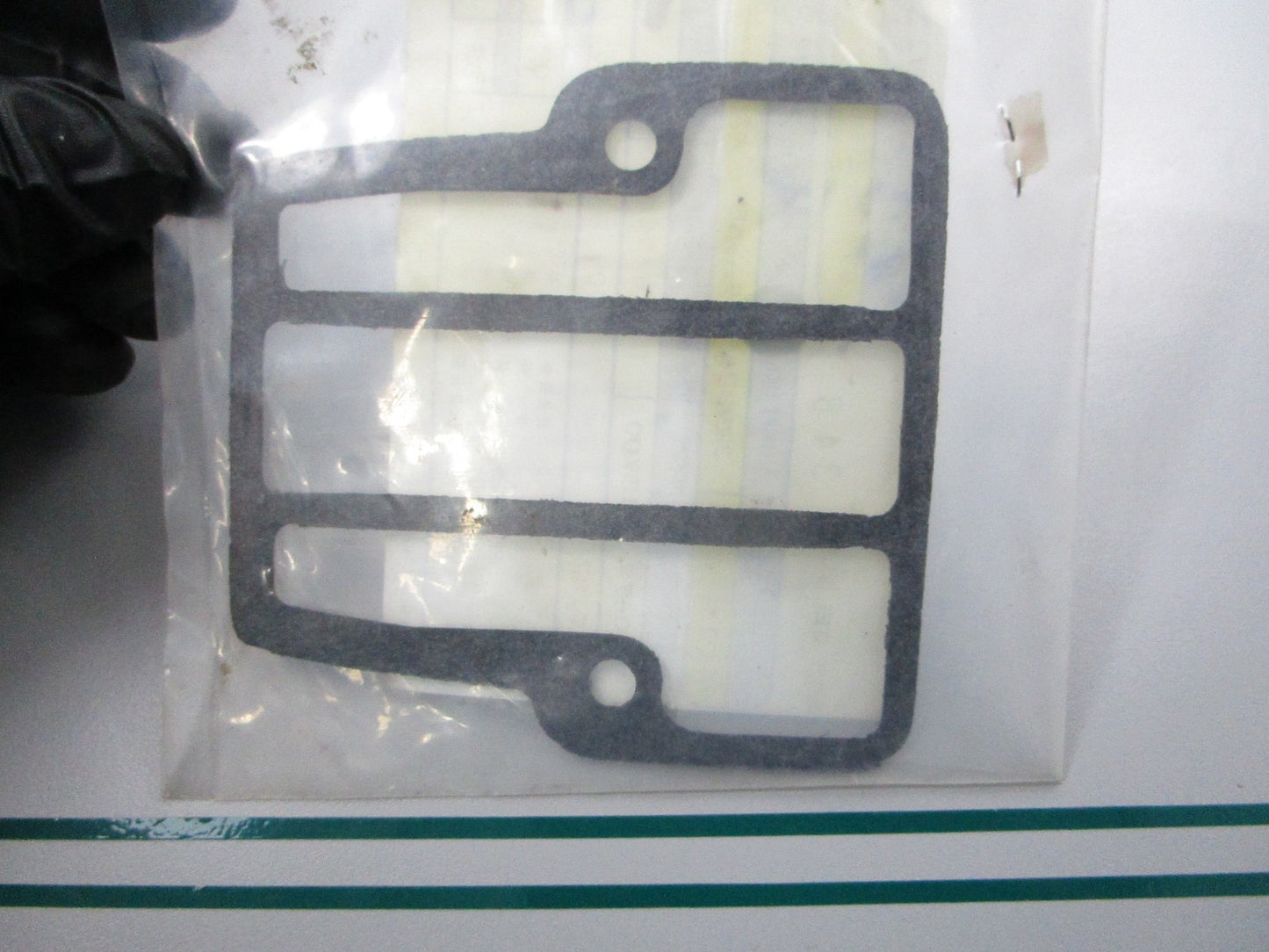 NEW OEM 329826 0329826 OMC Johnson Evinrude Exhaust Relief Gasket 0810