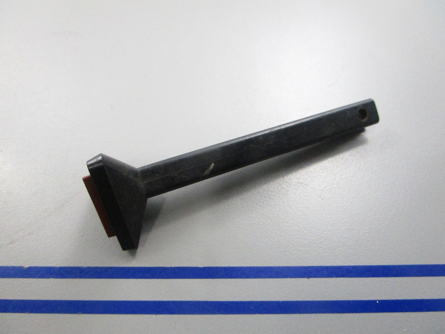 NEW OEM 308194 0308194 OMC Johnson Evinrude Choke Knob 0810