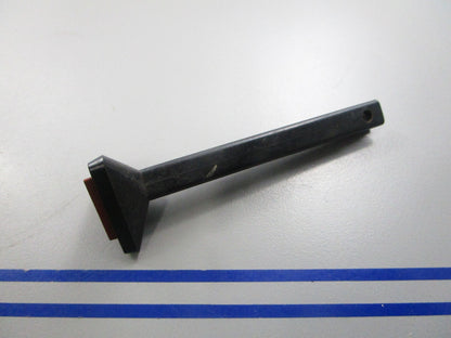 NEW OEM 308194 0308194 OMC Johnson Evinrude Choke Knob 0810