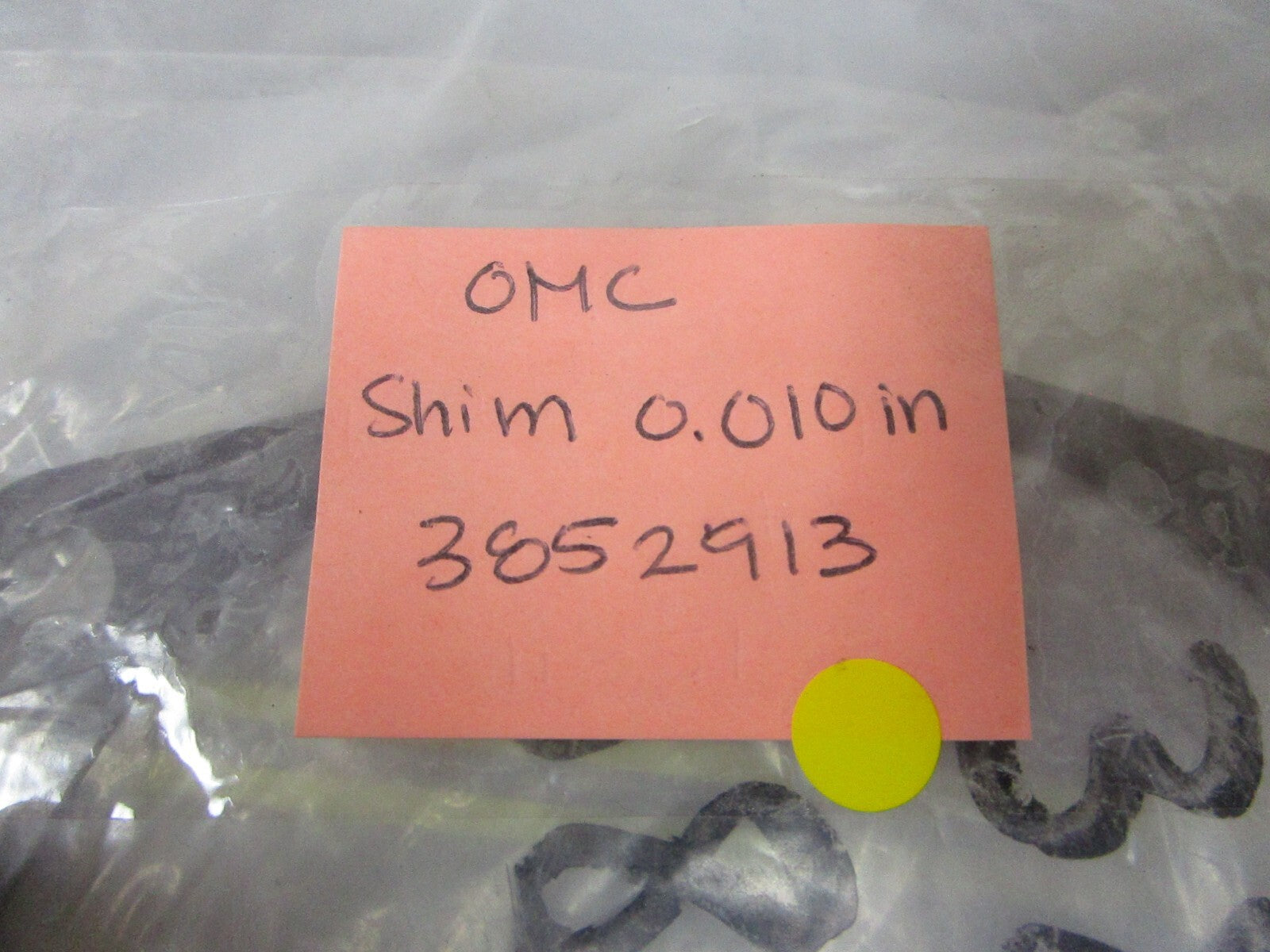 *NEW OEM* 0810 OMC Johnson Evinrude Shim 0.010 In. 3852913