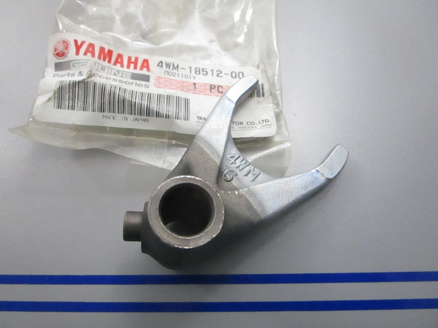 NEW OEM 4WM-18512-00-00 Yamaha Shift Fork 0810
