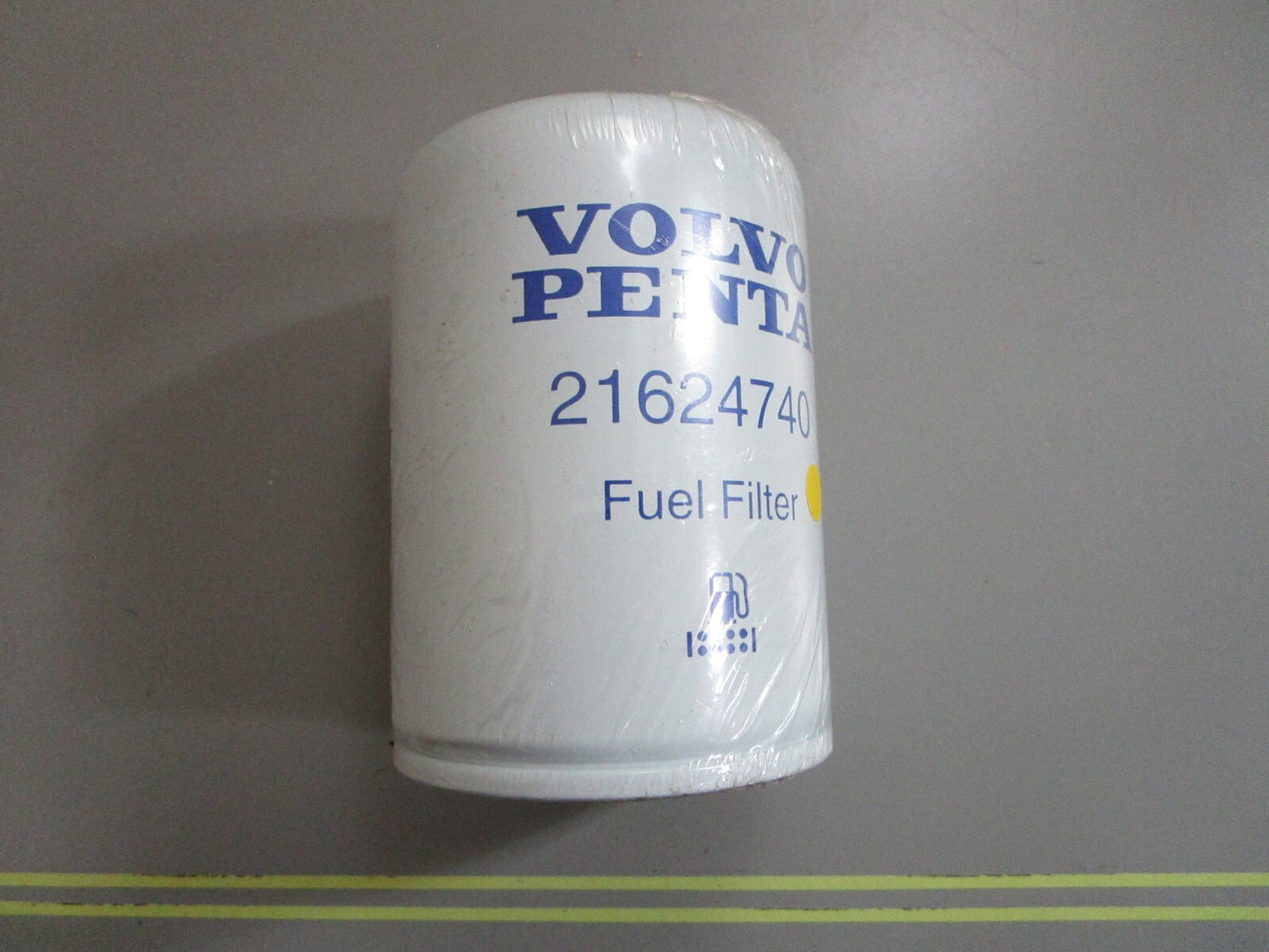 *NEW OEM* 0820 Volvo Penta Fuel Filter 21624740