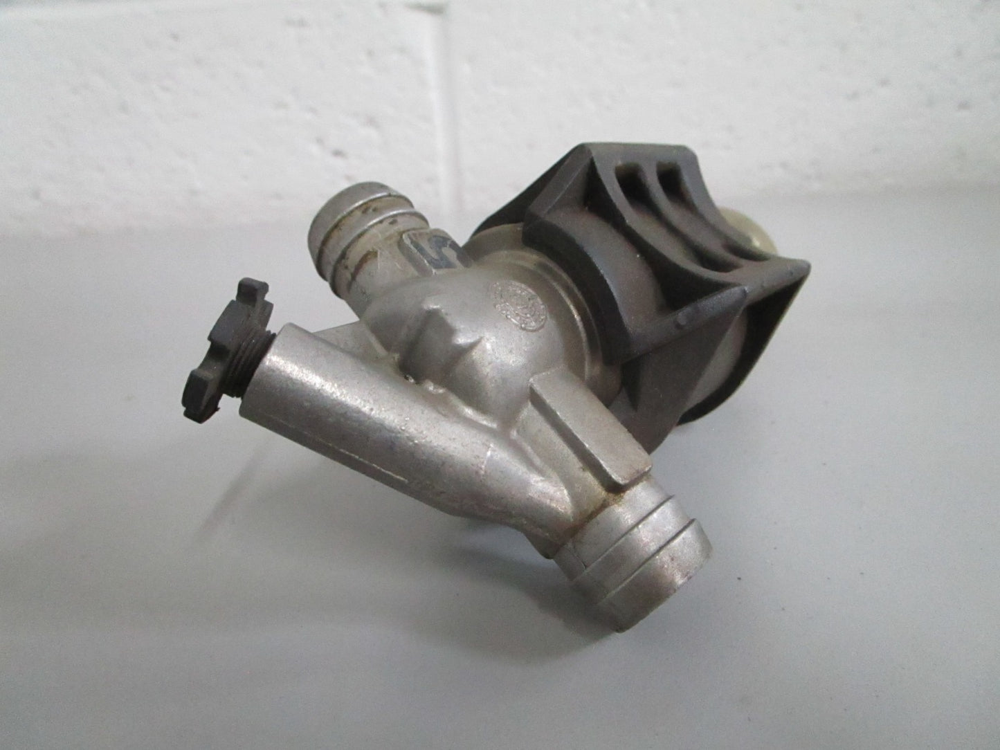 NEW OEM 0280140503 0001411725 Mercedes-Benz Bosch Idle Speed Valve 0820