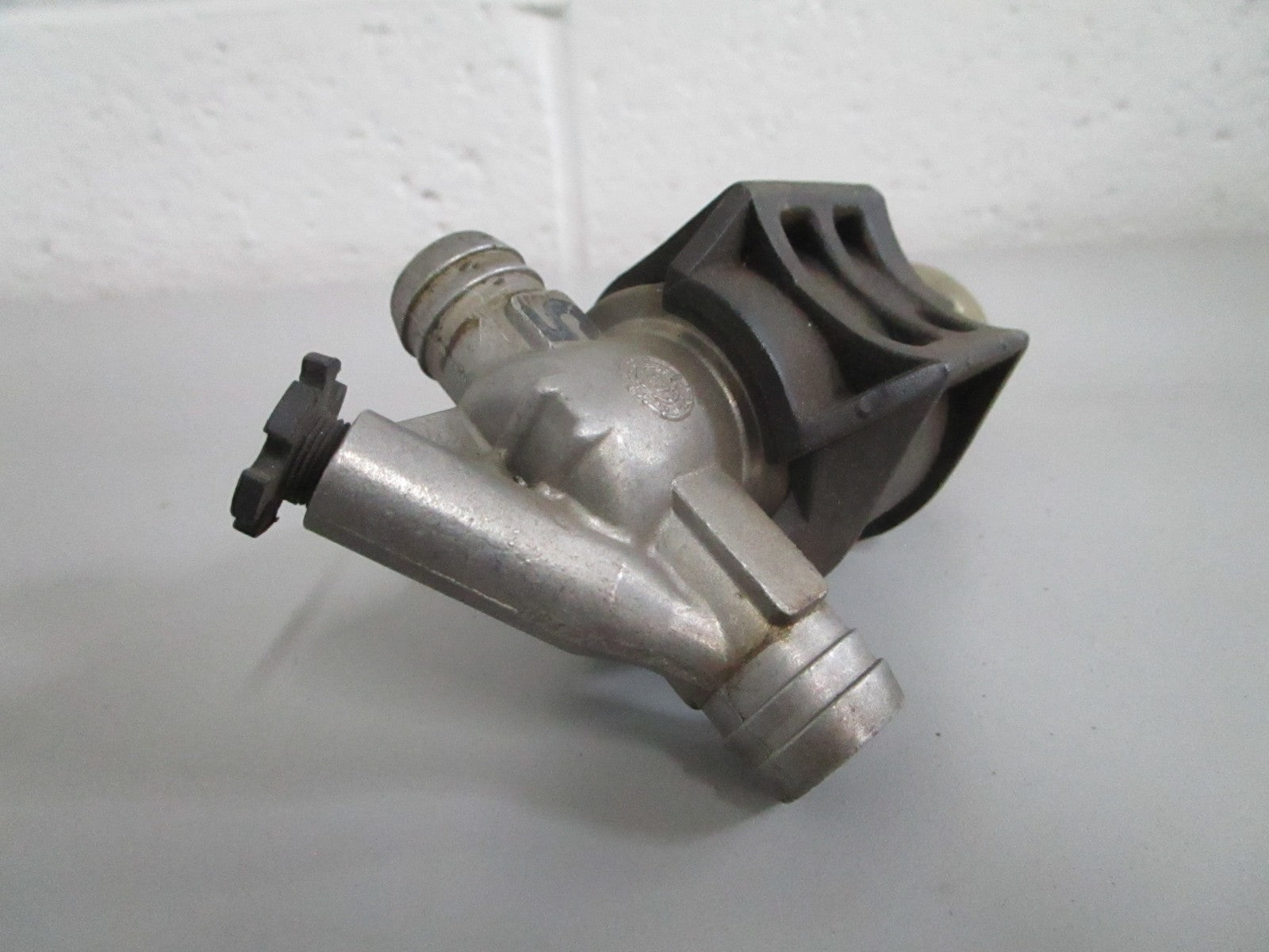 NEW OEM 0280140503 0001411725 Mercedes-Benz Bosch Idle Speed Valve 0820