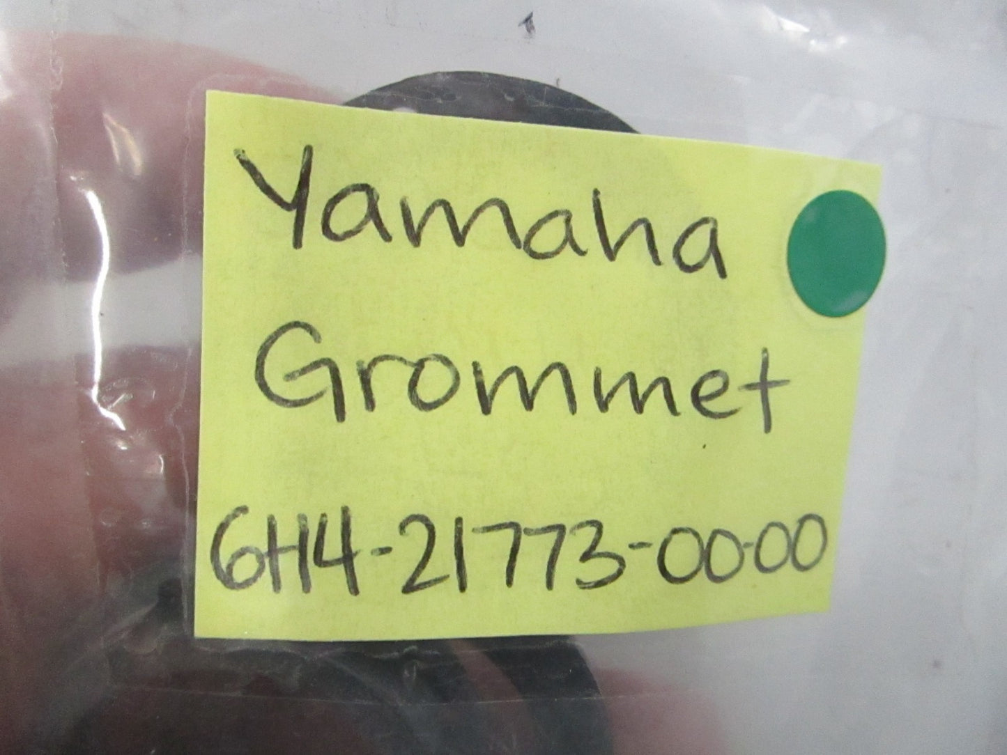 NEW OEM (LOT OF 3) 6H4-21773-00-00 Yamaha Grommet 0810