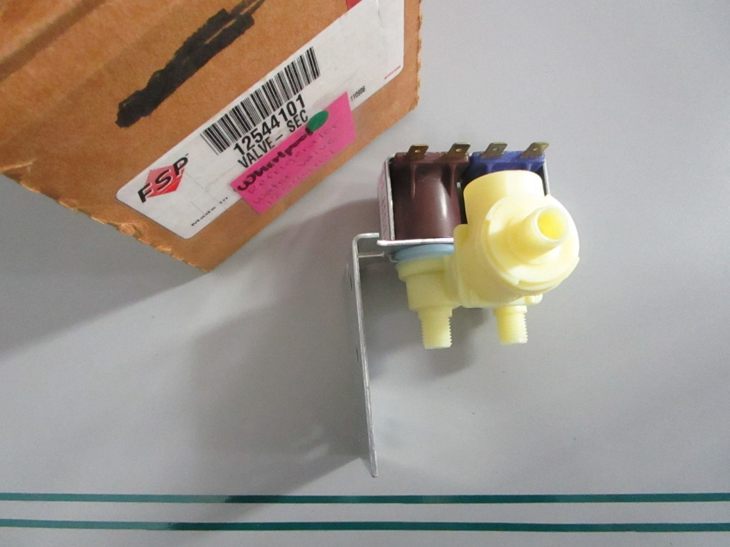 NEW OEM 12544101 Whirlpool FSP Refrigerator Water Valve 0820