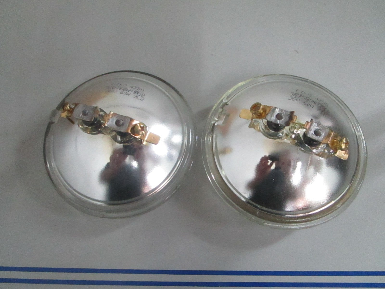 *NEW OEM* (LOT OF 2) 0820 EIKO 36V 60W Beam Bulb 4350