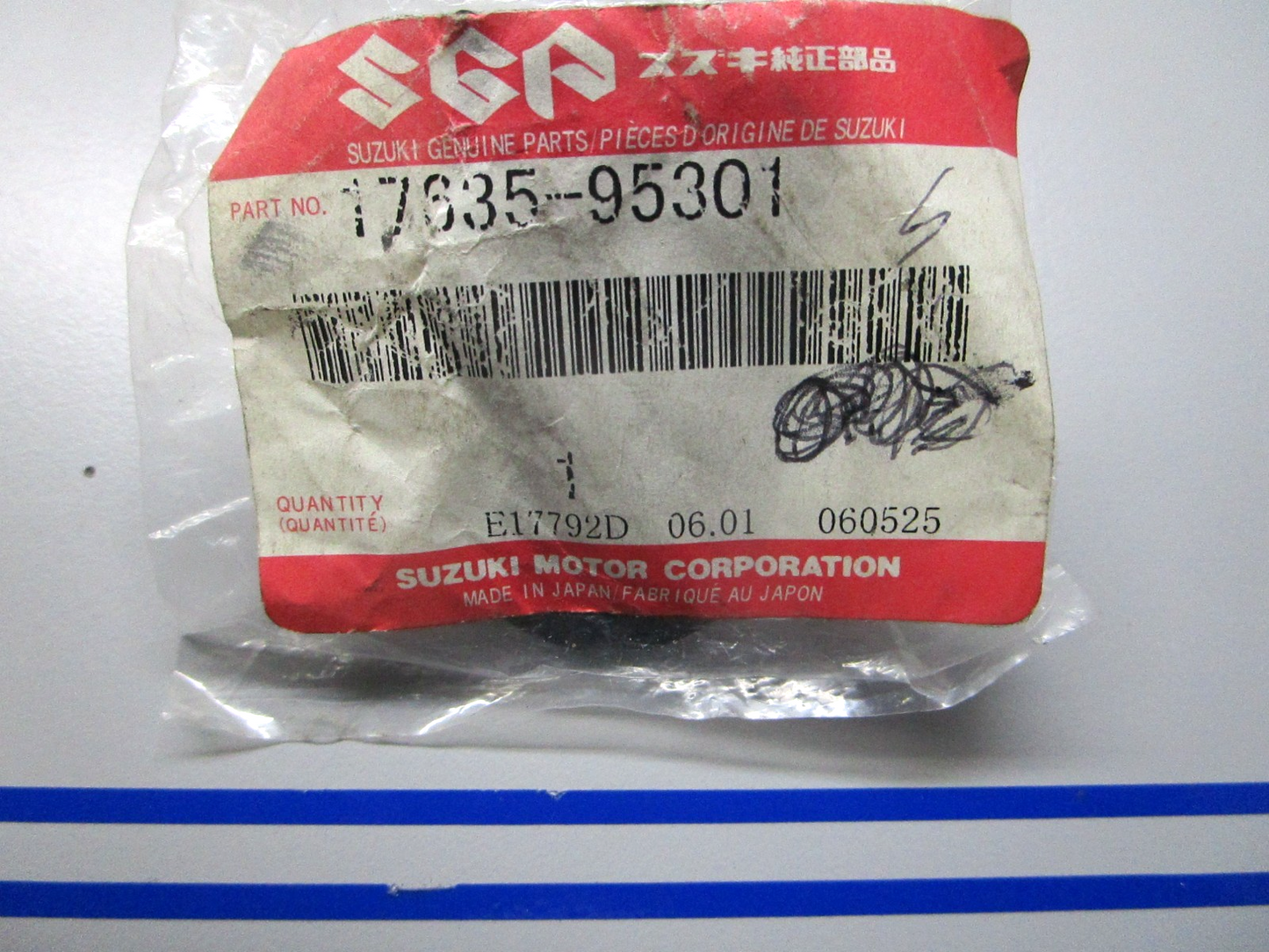 *NEW OEM* 0810 Suzuki Sub Water Filter 17635-95301