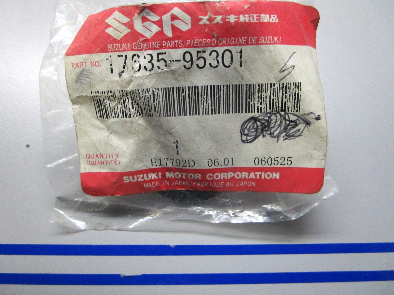 *NEW OEM* 0810 Suzuki Sub Water Filter 17635-95301