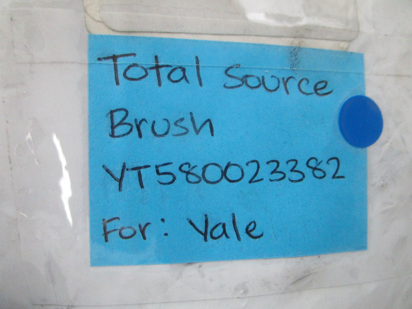 NEW YT580023382 For: Yale Total Source Brush 0810