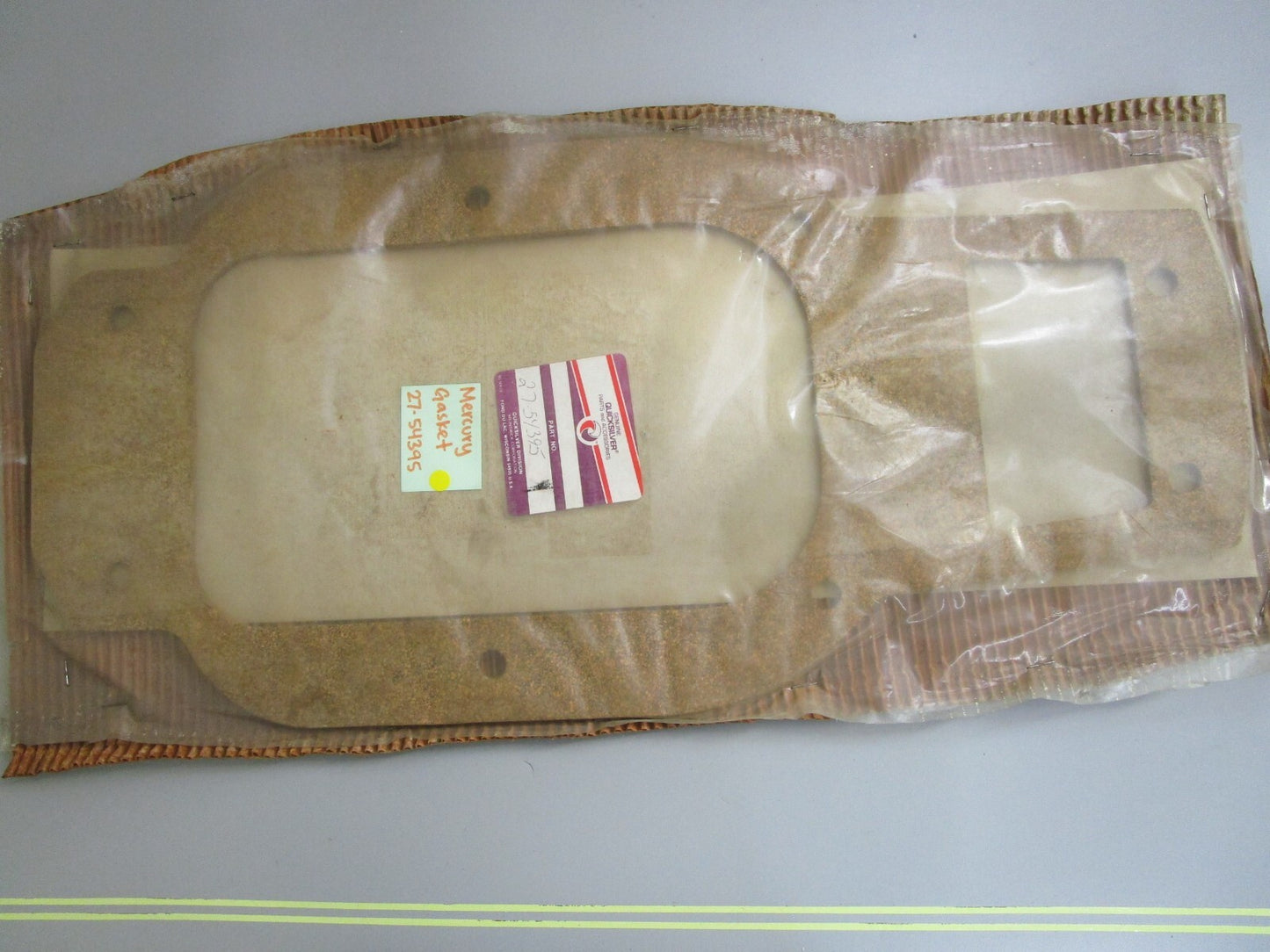 *NEW OEM* 0820 Mercury Quicksilver Gasket 27-54395