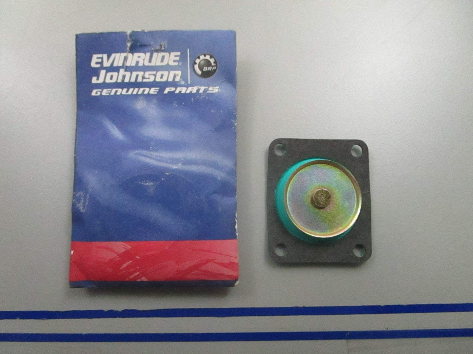 *NEW OEM* 0810 OMC Johnson Evinrude Diaphragm 3854257