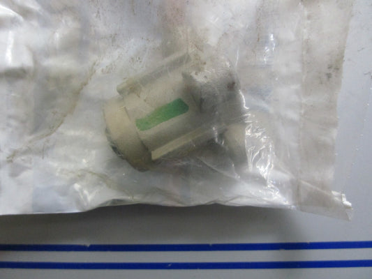 *NEW OEM* 0820 OMC Johnson Evinrude Upper Mount Ay 437894 0437894
