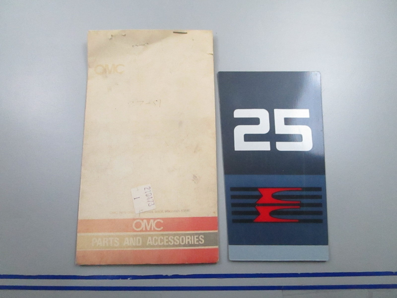 *NEW OEM* 0810 OMC Johnson Evinrude Decal 210473 0210473