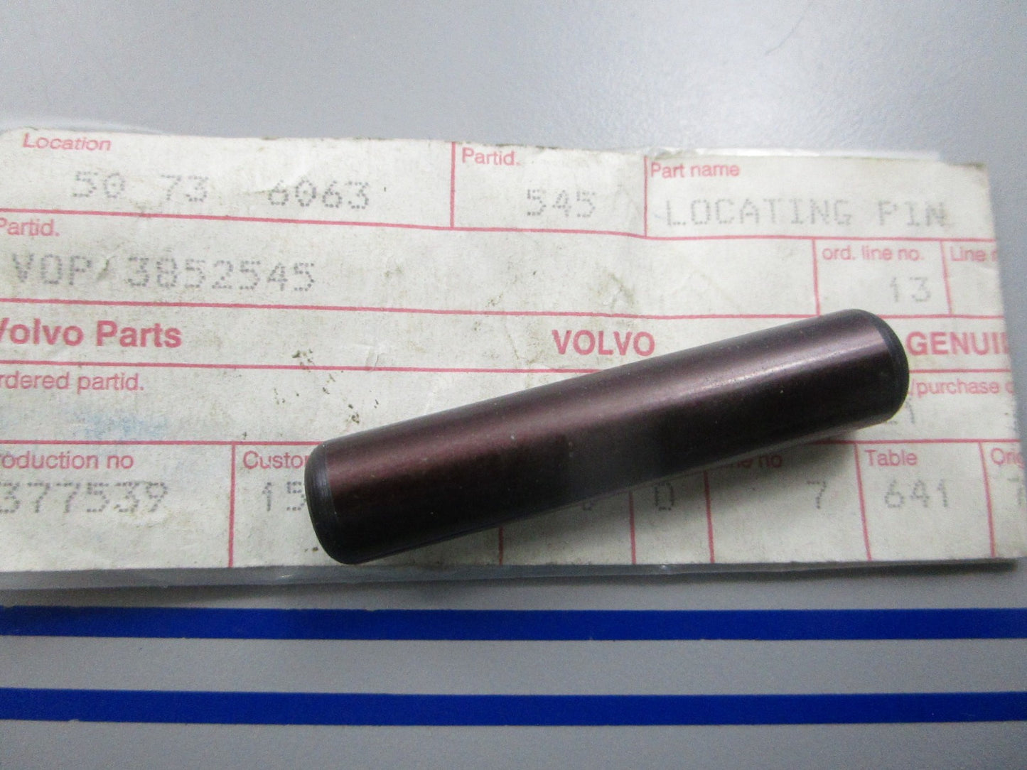 NEW OEM 3852545 Volvo Penta Locating Pin 0810