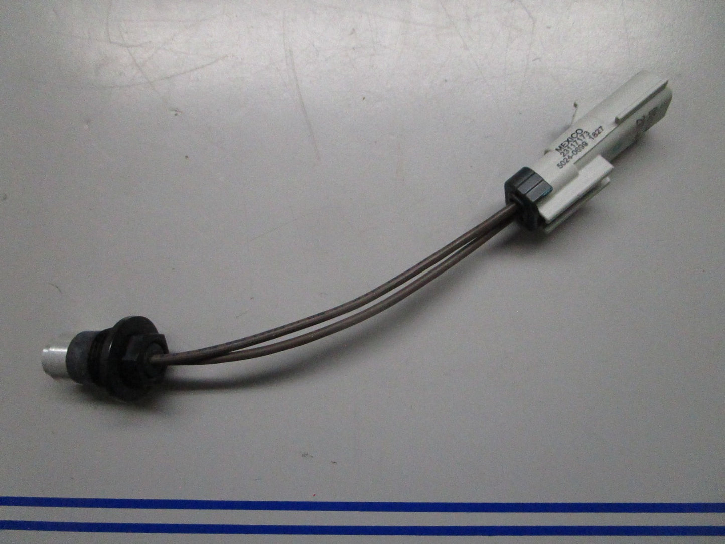 *NEW OEM* 0820 Volvo Penta Temperature Sensor 23117173