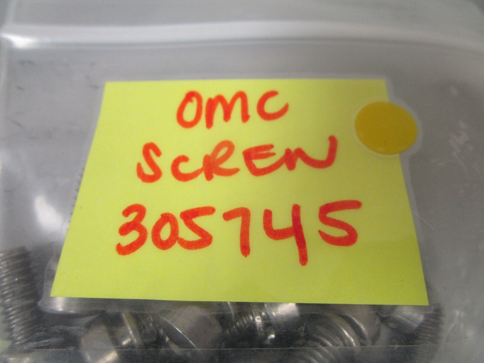 *NEW OEM* (LOT OF 4) 0810 OMC Johnson Evinrude Screw 305745 0305745