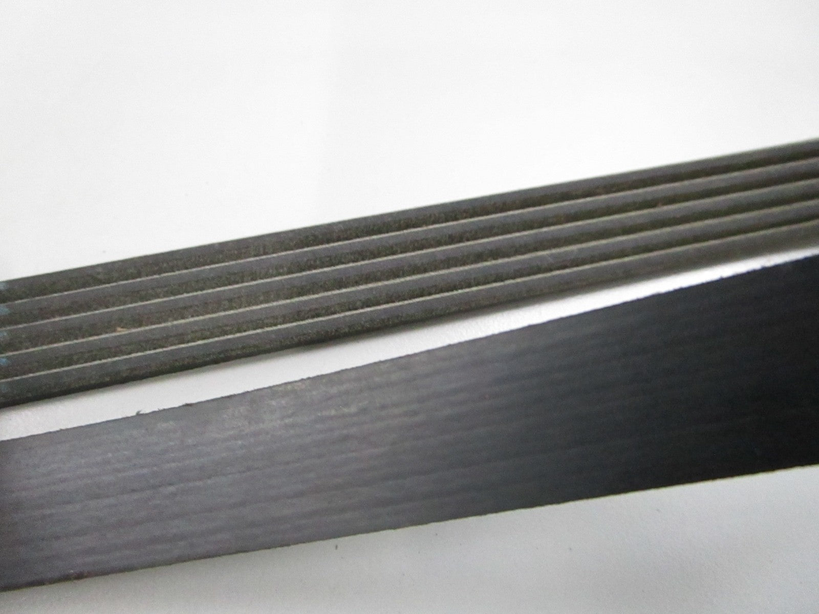 Gates K050380 Micro-V Serpentine Belt 5-Rib 38.6in NEW 0810