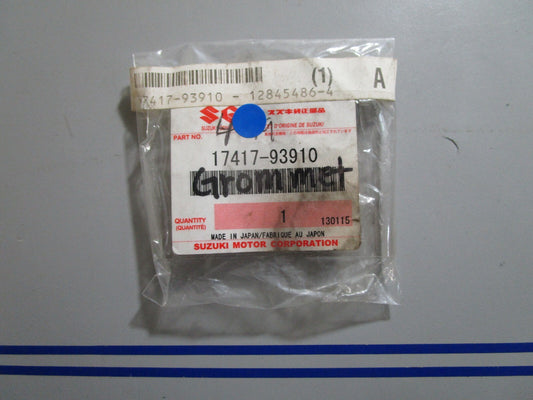 *NEW OEM* 0810 Suzuki Grommet 17417-93910