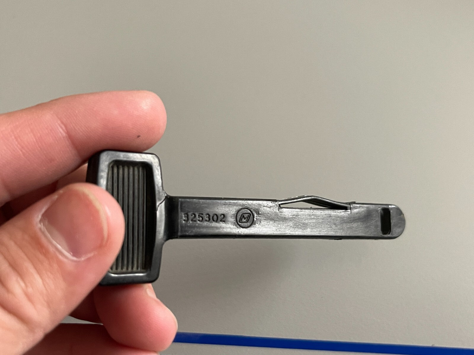 *NEW OEM* 0720 OMC Johnson Evinrude Choke Lever Knob 394272 325302