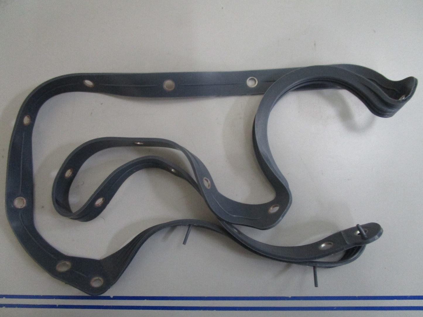 *NEW OEM* 0810 Volvo Penta Gasket 3853343