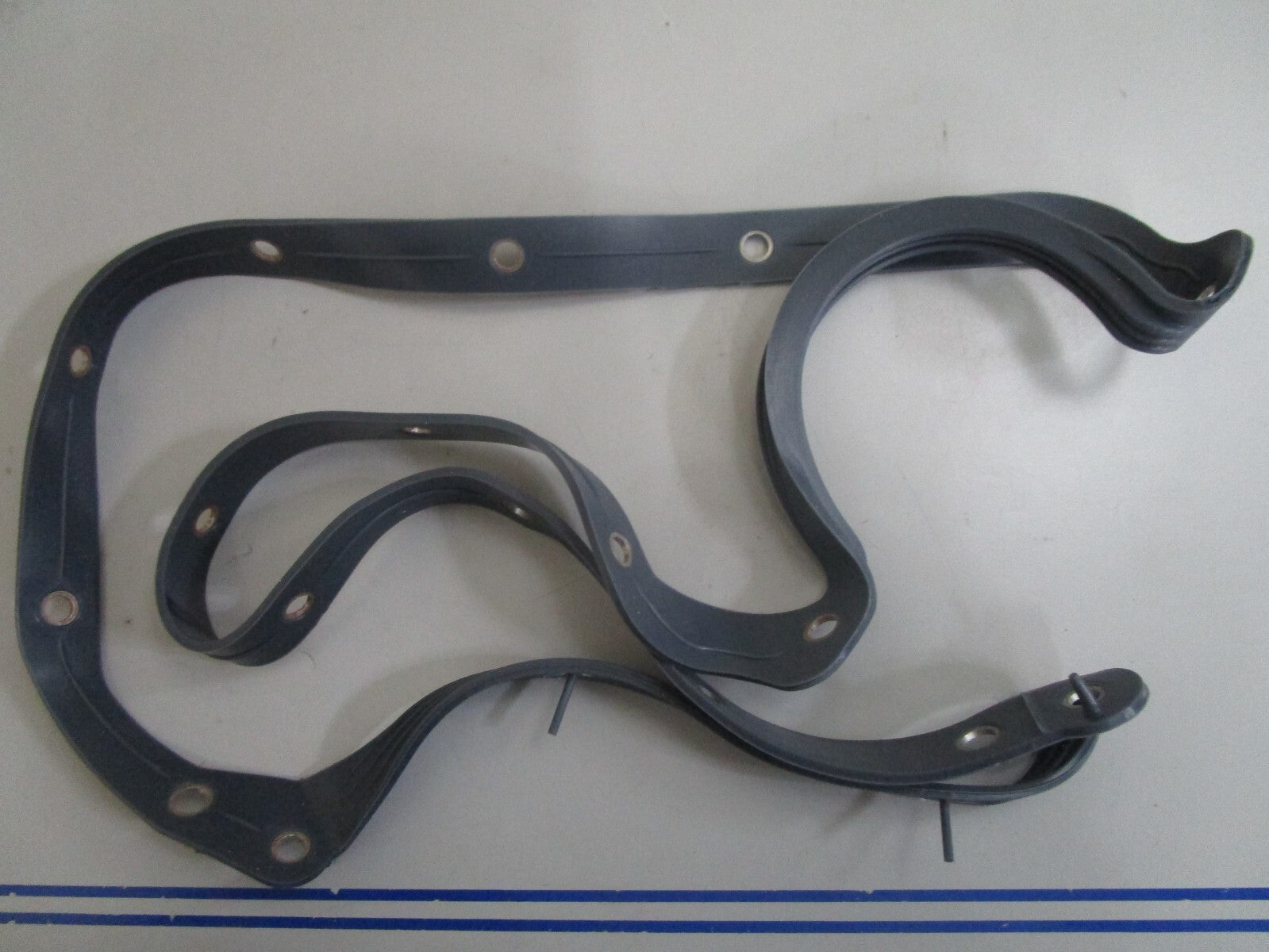 *NEW OEM* 0810 Volvo Penta Gasket 3853343
