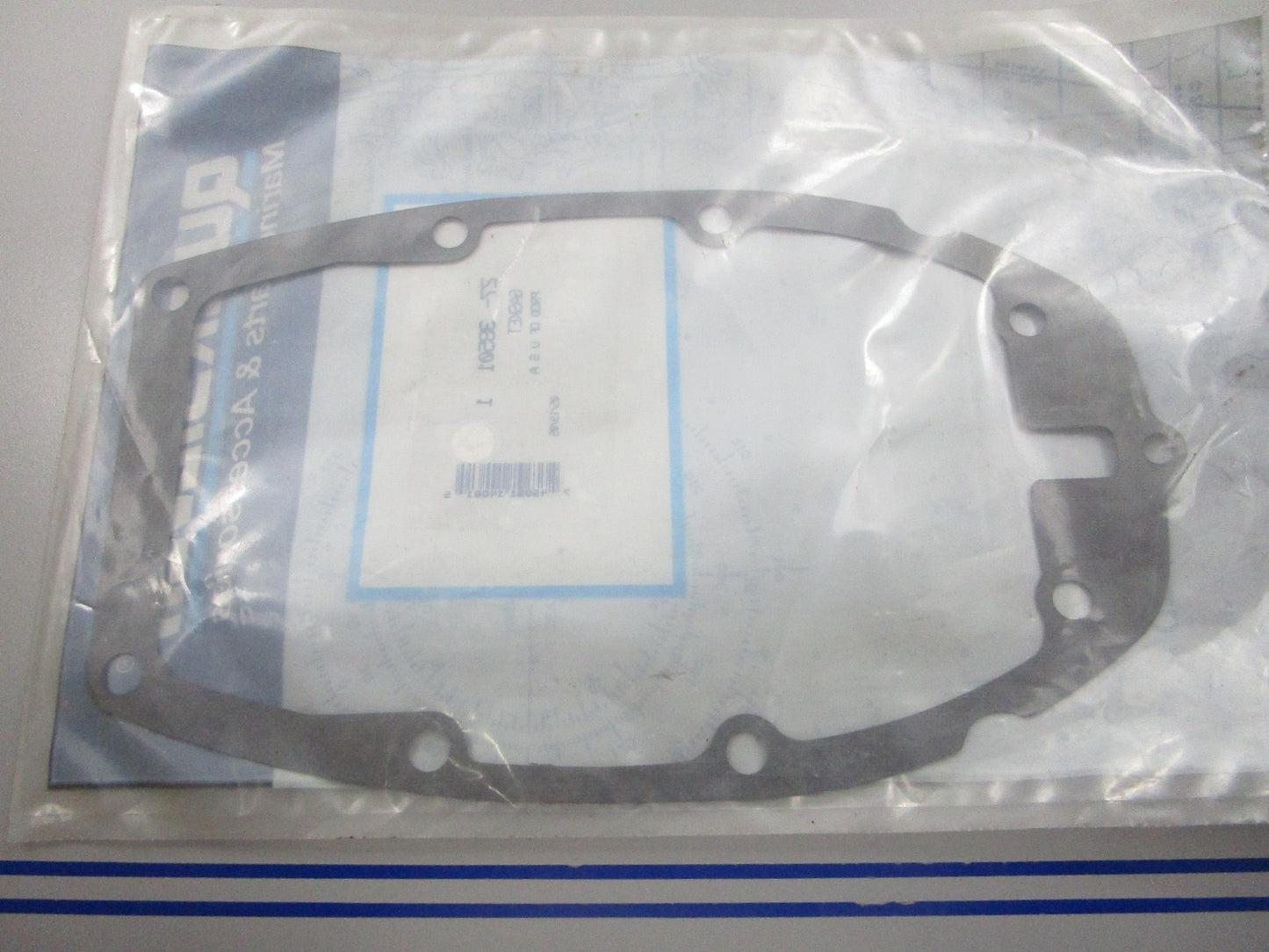 NEW OEM 27-385011 Mercury Quicksilver Gasket 0810