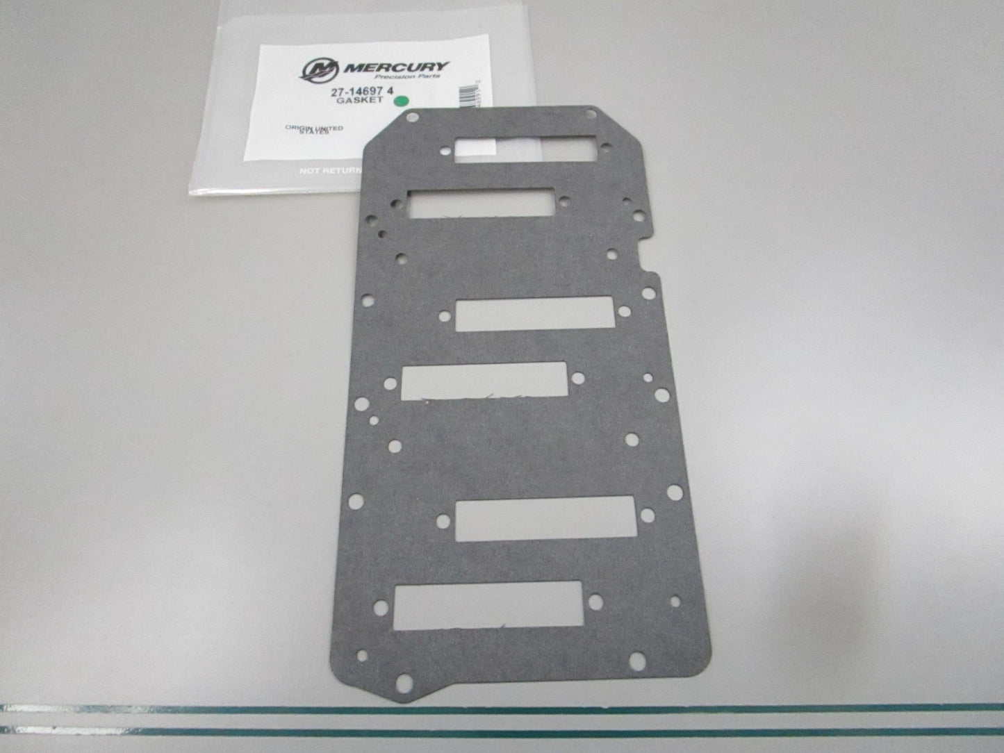 NEW OEM 27-14697 4 Mercury Quicksilver Gasket 0810