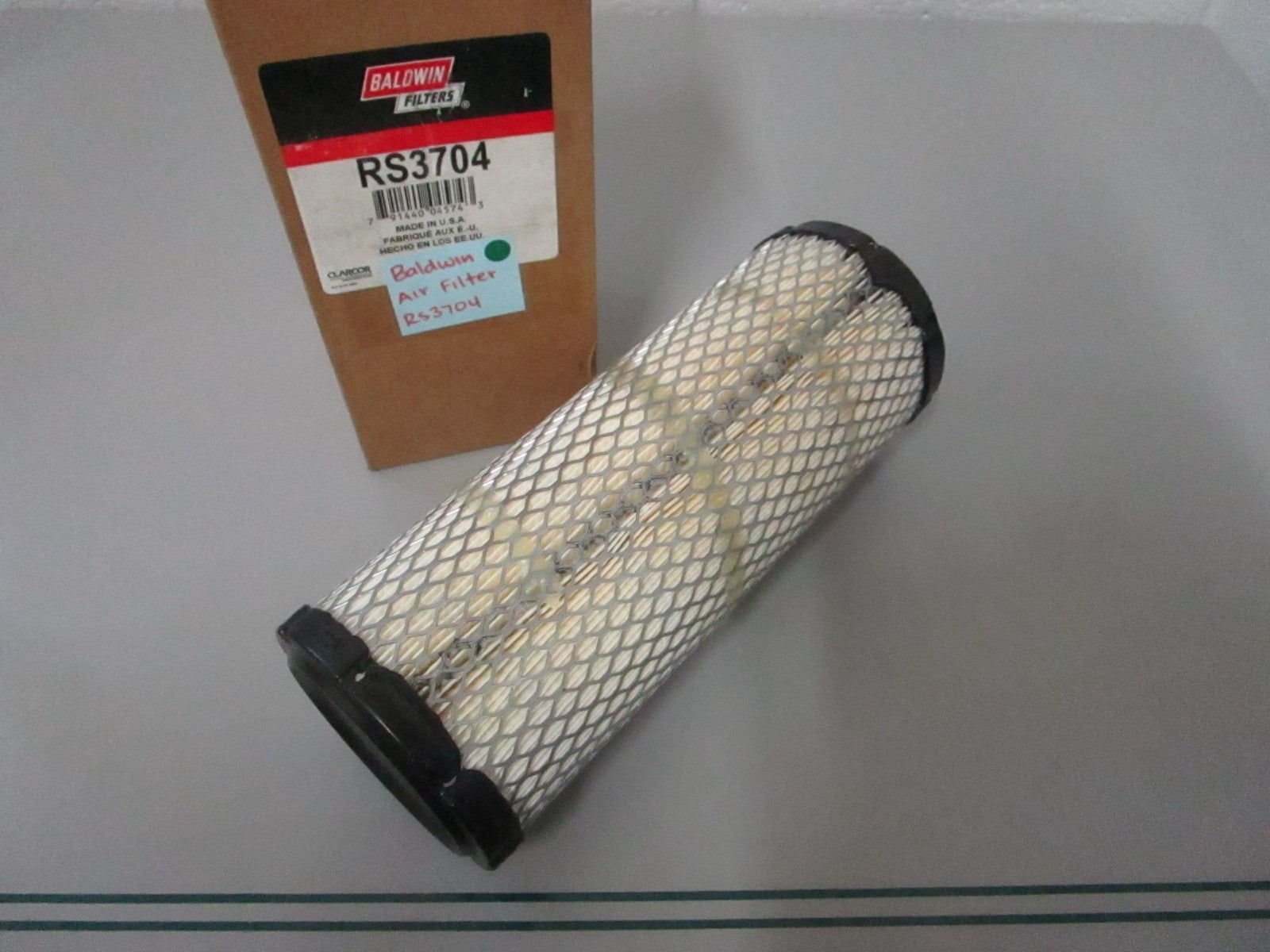 NEW R53704 Baldwin Air Filter 0810