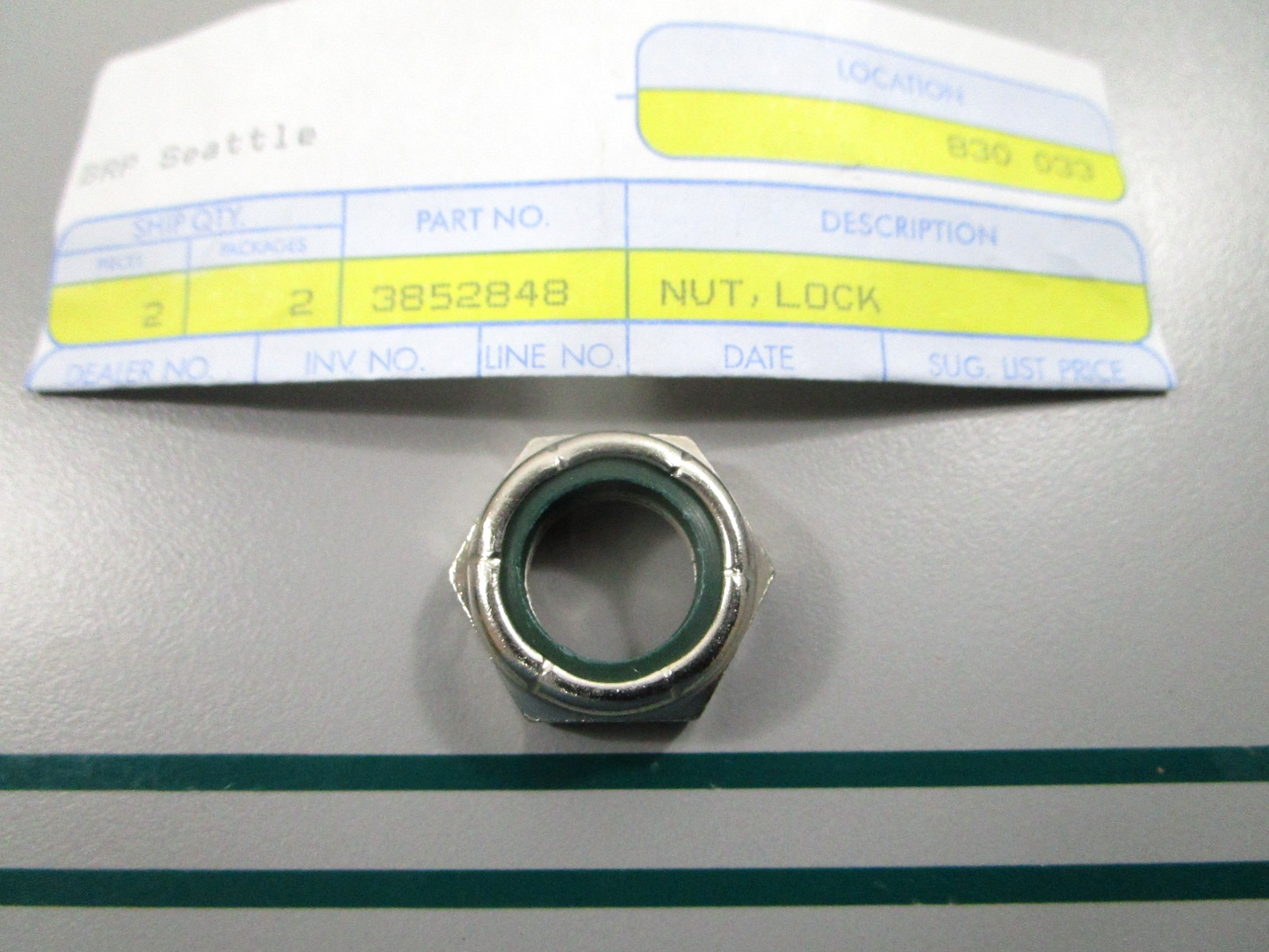 NEW OEM 3852848 OMC Johnson Evinrude Locknut 0810