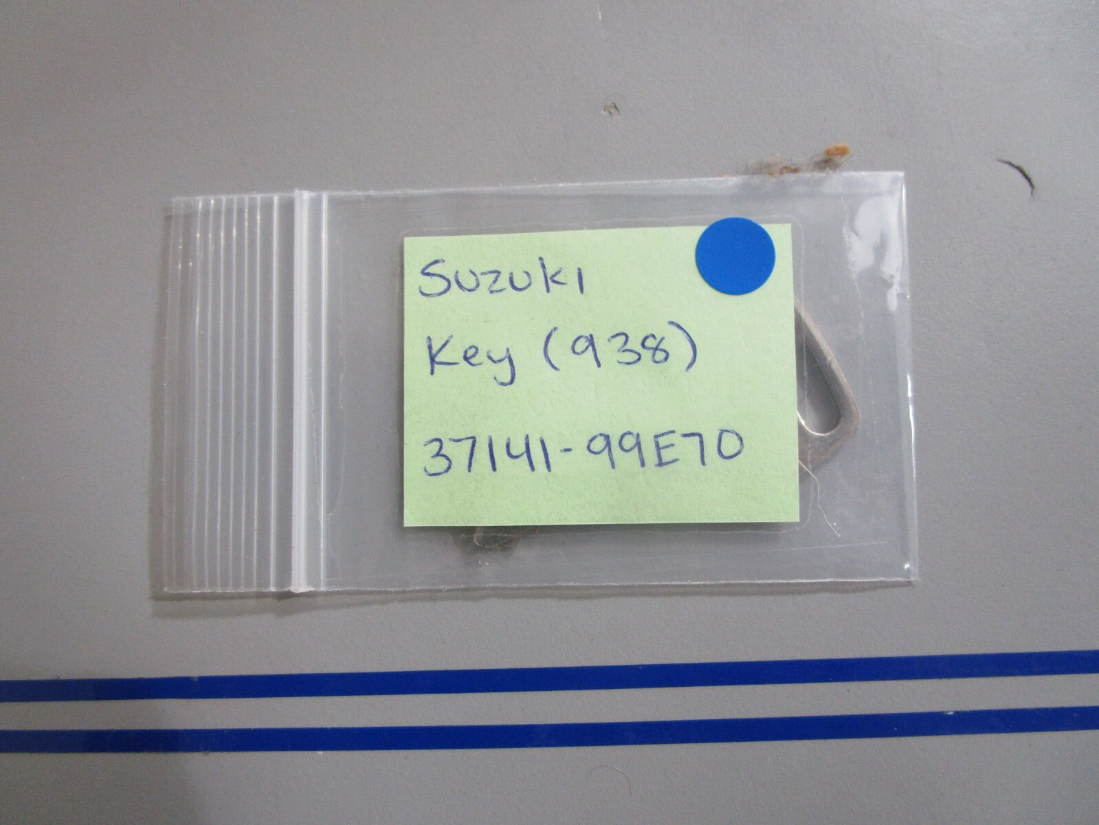 *NEW OEM* 0810 Suzuki Key (938) 37141-99E70