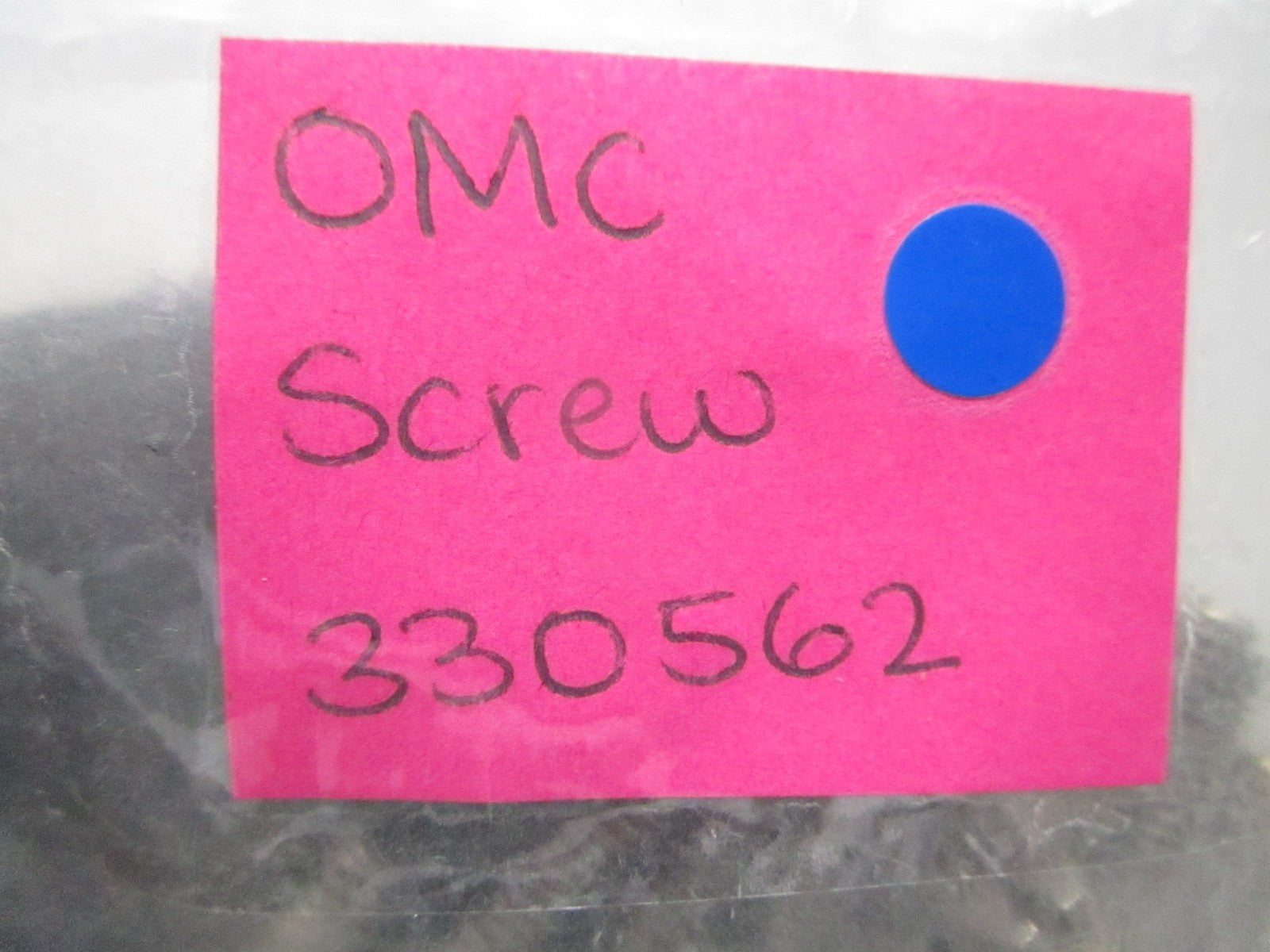 *NEW OEM* (LOT OF 2) 0810 OMC Johnson Evinrude Screw 330562 0330562