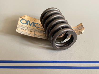 *NEW OEM* 0810 OMC Johnson Evinrude Spring 914446 0914446