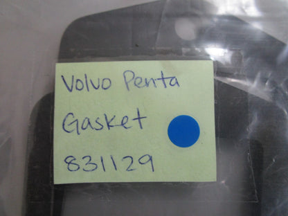 *NEW OEM* 0810 Volvo Penta Gasket 831129