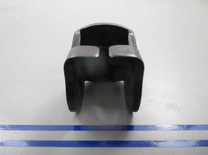 *NEW OEM* 0810 Triumph Clevis Assembly T2070826