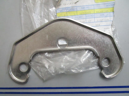 *NEW OEM* 0820 OMC Johnson Evinrude Bearing Plate 3852605
